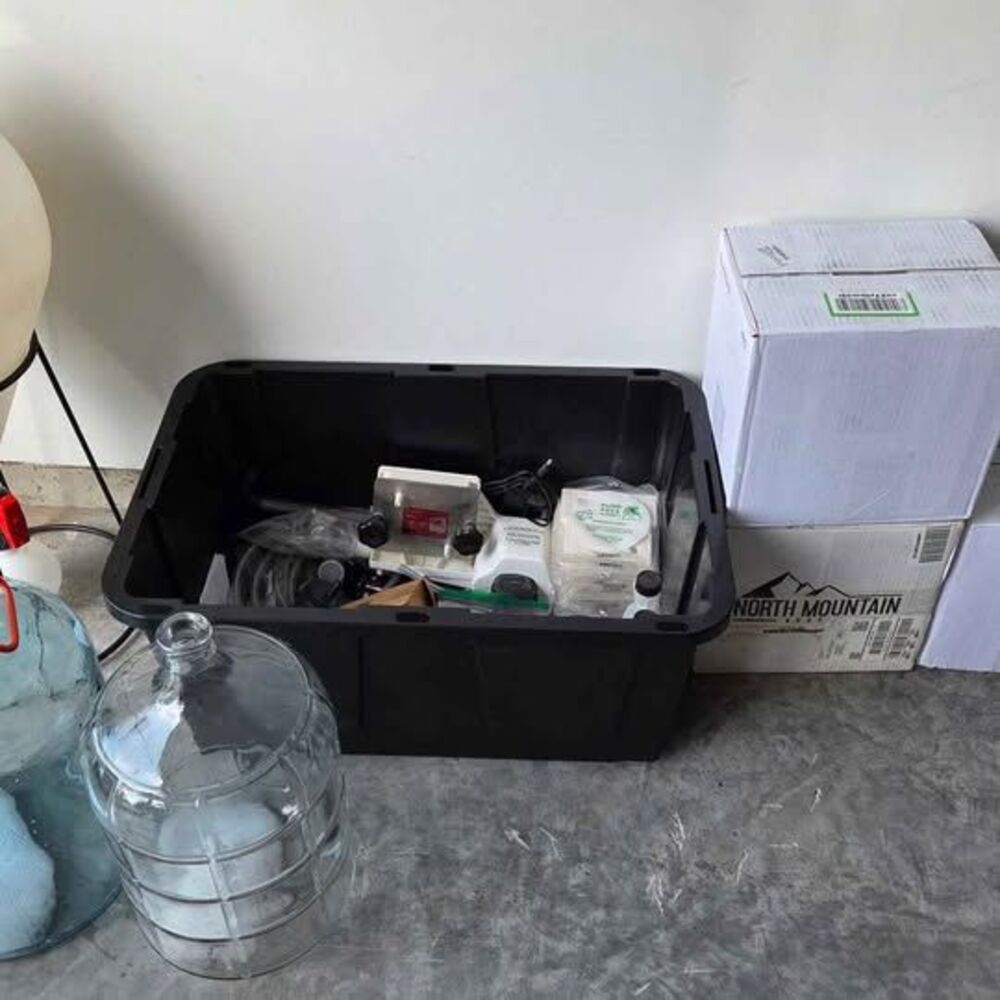 Brewing/Wine Making Supply Lot/Starter Kit